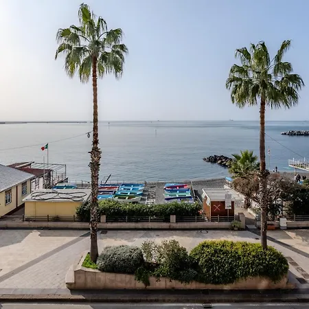 Finestra Sul Blu - Ac & Wifi - Di Fronte Al Mare 아파트