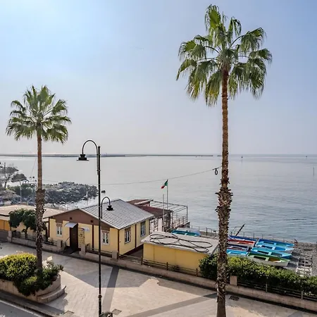 아파트 Finestra Sul Blu - Ac & Wifi - Di Fronte Al Mare *