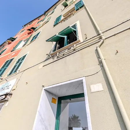 Apartment Finestra Sul Blu - Ac & Wifi - Di Fronte Al Mare Genoa