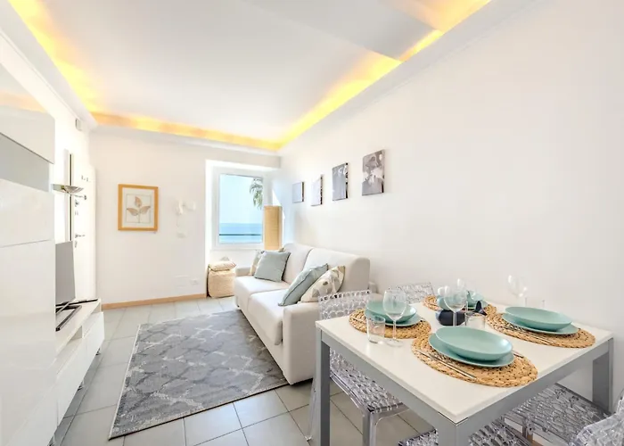 Finestra Sul Blu - Ac & Wifi - Di Fronte Al Mare Apartment *