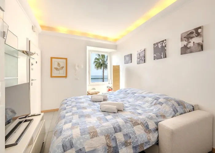 Apartment Finestra Sul Blu - Ac & Wifi - Di Fronte Al Mare