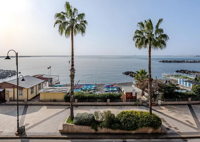 Finestra Sul Blu - Ac & Wifi - Di Fronte Al Mare Apartment