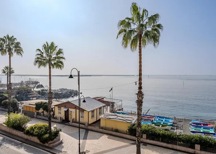 Apartment Finestra Sul Blu - Ac & Wifi - Di Fronte Al Mare *