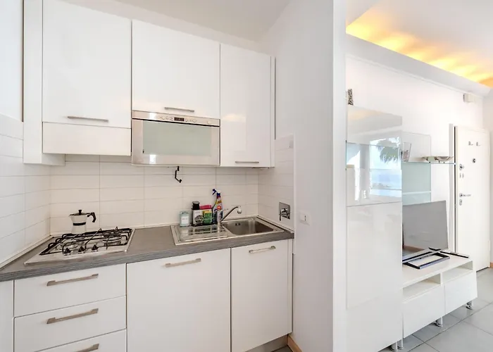 Apartment Finestra Sul Blu - Ac & Wifi - Di Fronte Al Mare Genoa